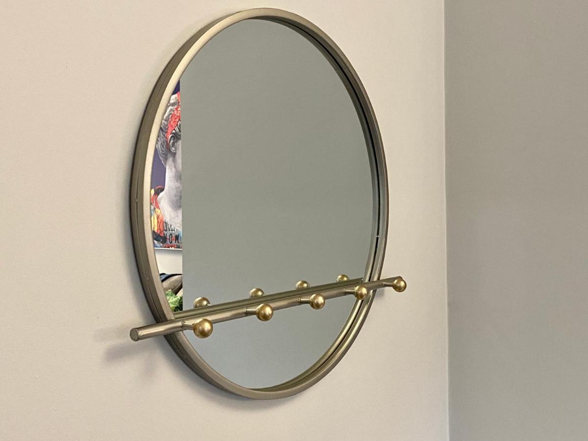 Beautiful Apartment - 5 Minute Walk To The Best Beach! - Great Location - Parking - Fast Wifi - Smart Tv - Newly Decorated - Sleeps Up To 4! Close To Bournemouth & Poole Town Centre Extérieur photo